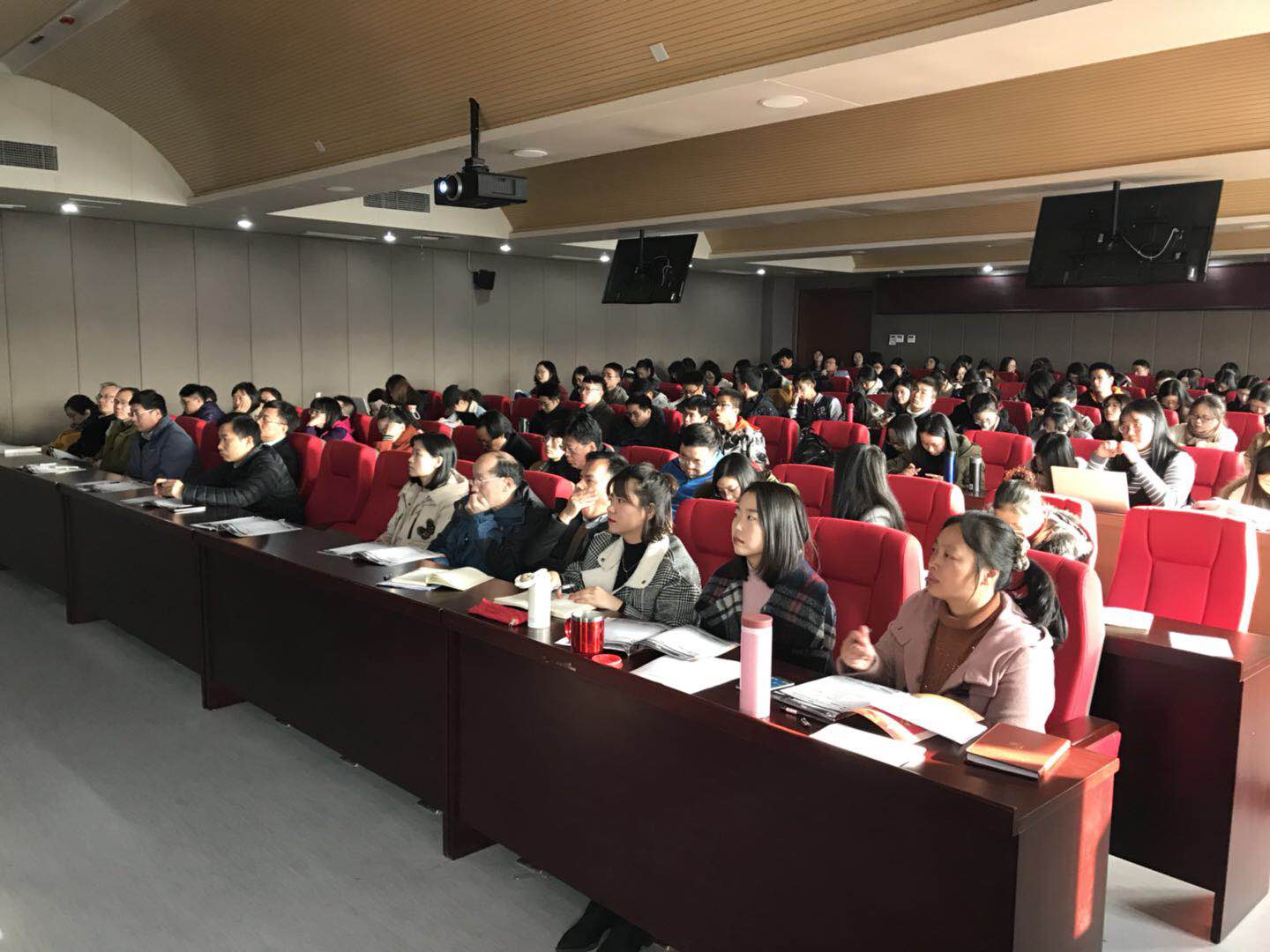 1512437587918017967.jpg 3.jpg